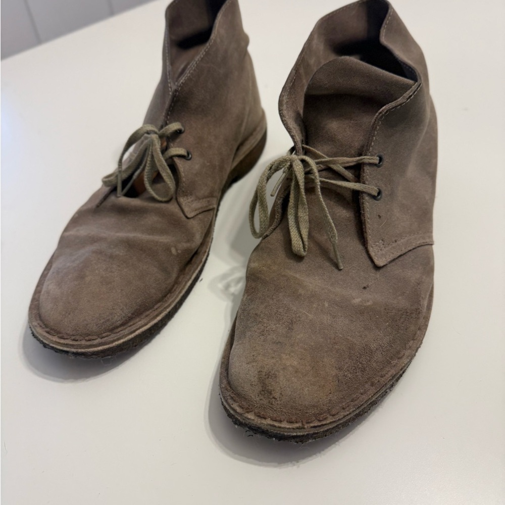Clark’s Men's Brown Suede Desert Boots